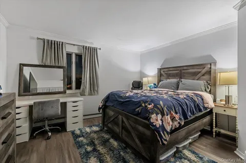 $1,175,000 | 44 East End Avenue, Hicksville, NY 11801