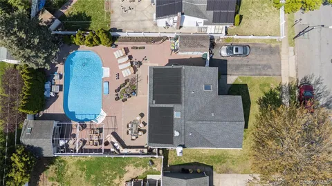 $1,175,000 | 44 East End Avenue, Hicksville, NY 11801