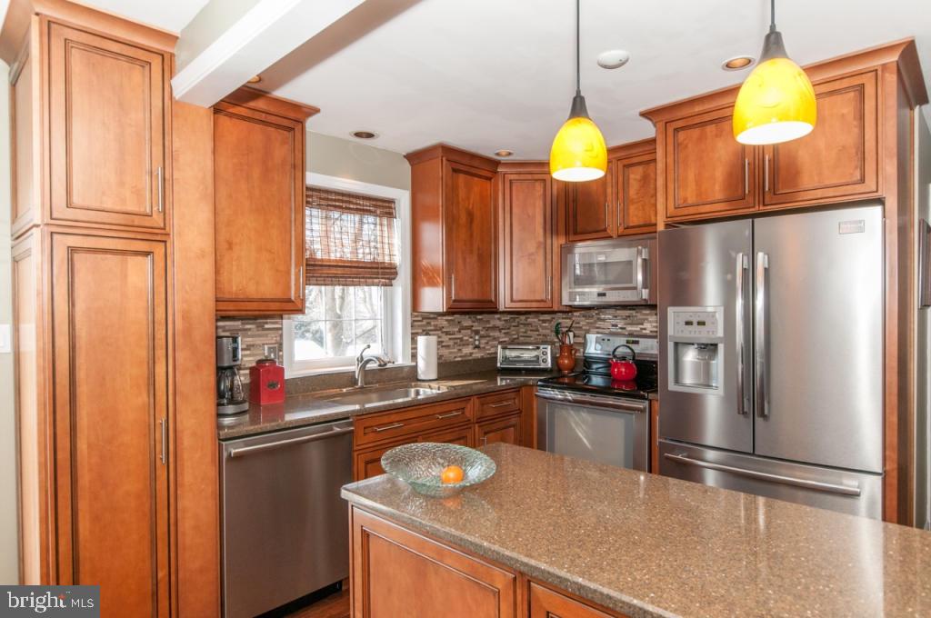 5 Lissann Lane Lititz, PA 17543 - Photo 5 of 27