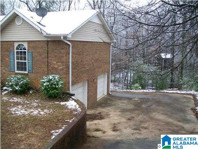 905 Woodbrook Road Birmingham, AL 35215 - Photo 2 of 31