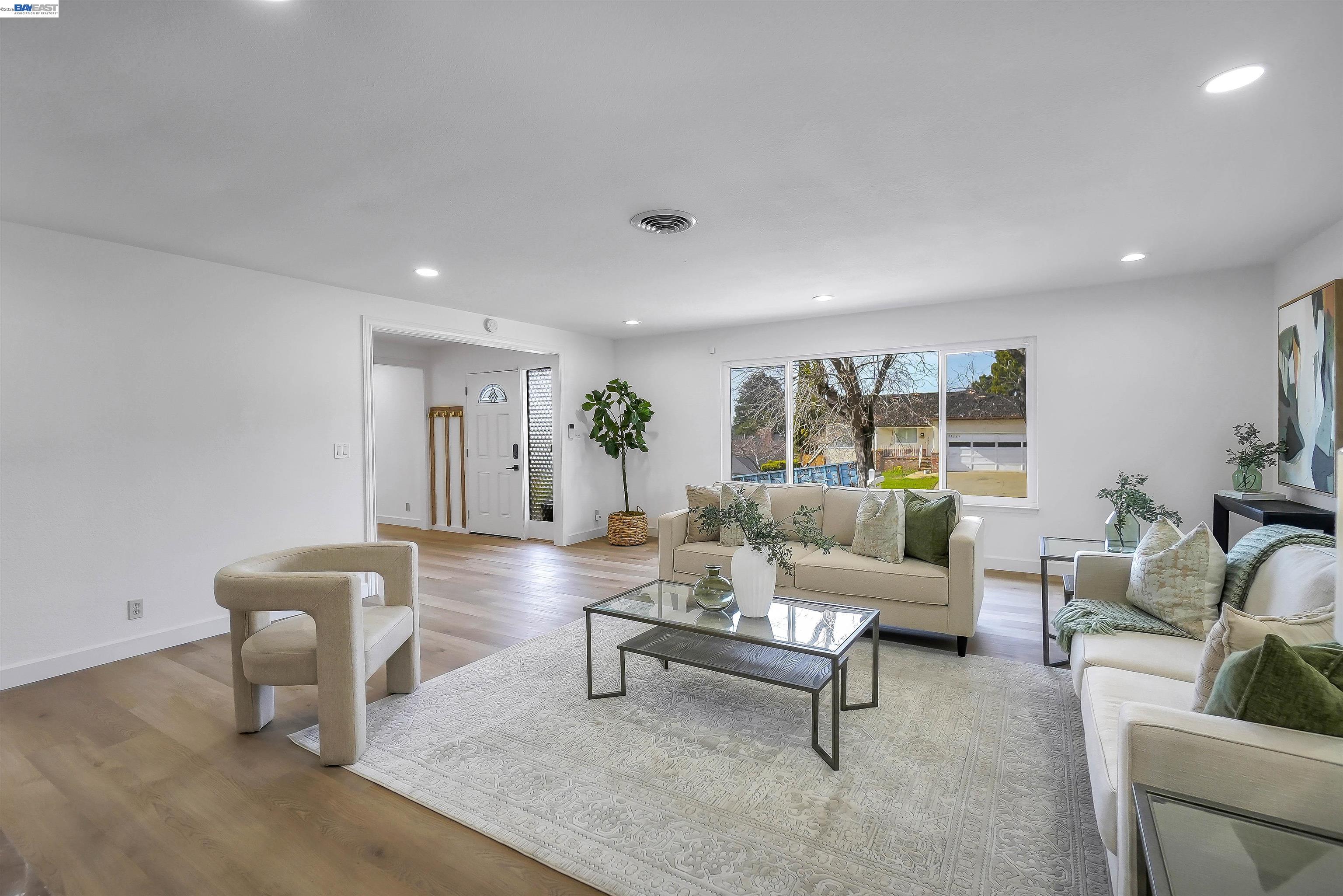 18286 Center Street Castro Valley, CA 94546 - Photo 12 of 60