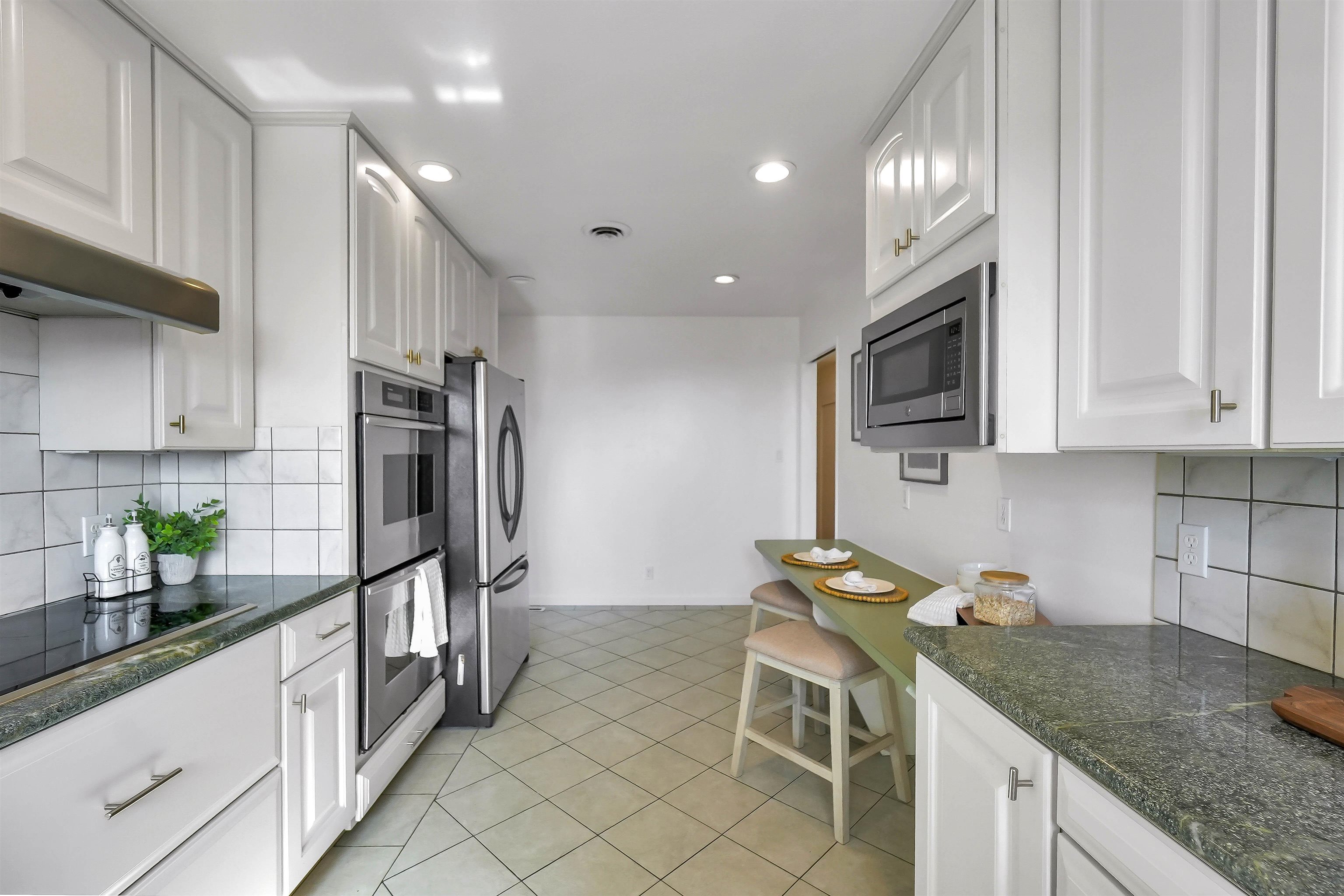 18286 Center Street Castro Valley, CA 94546 - Photo 19 of 60