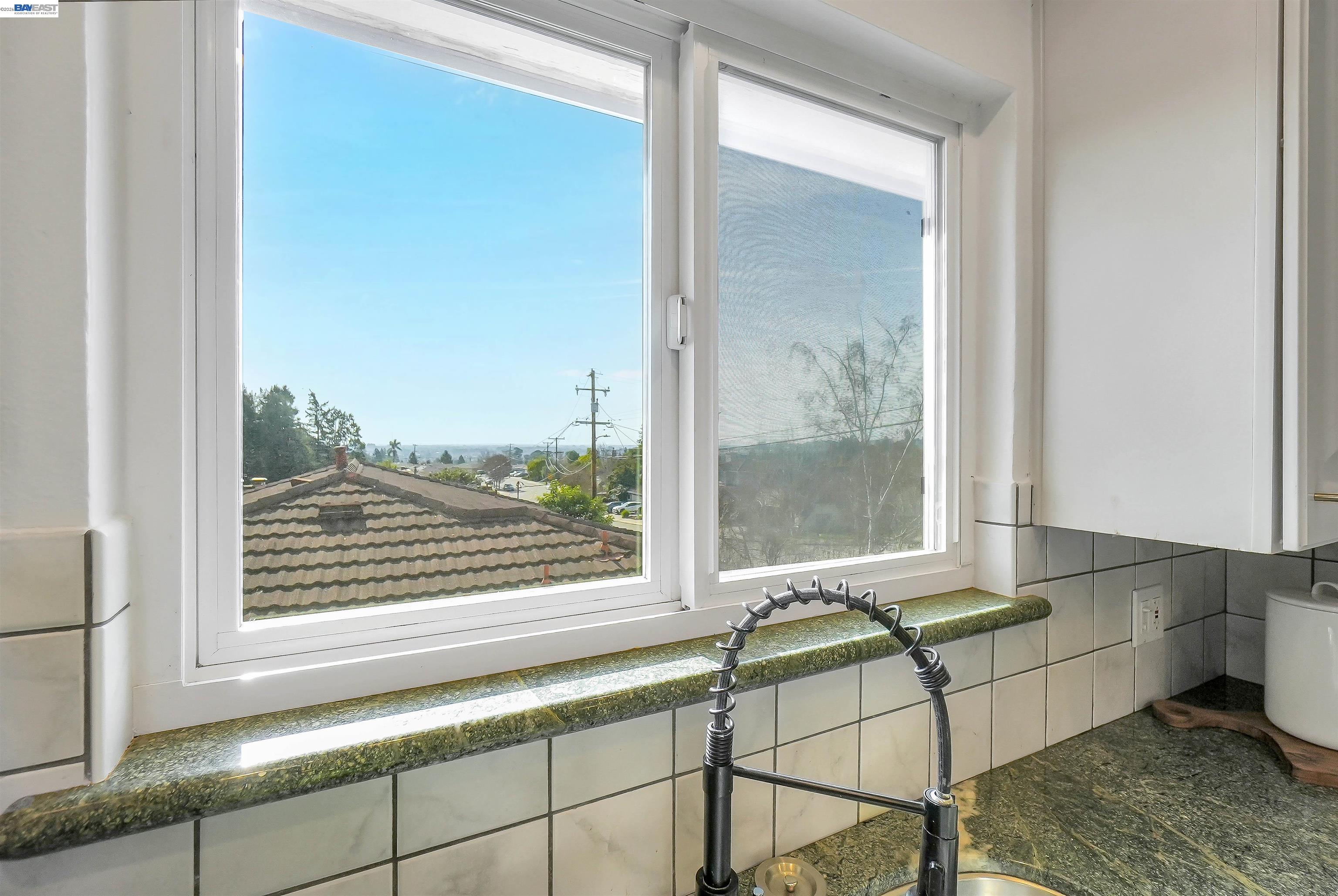 18286 Center Street Castro Valley, CA 94546 - Photo 22 of 60