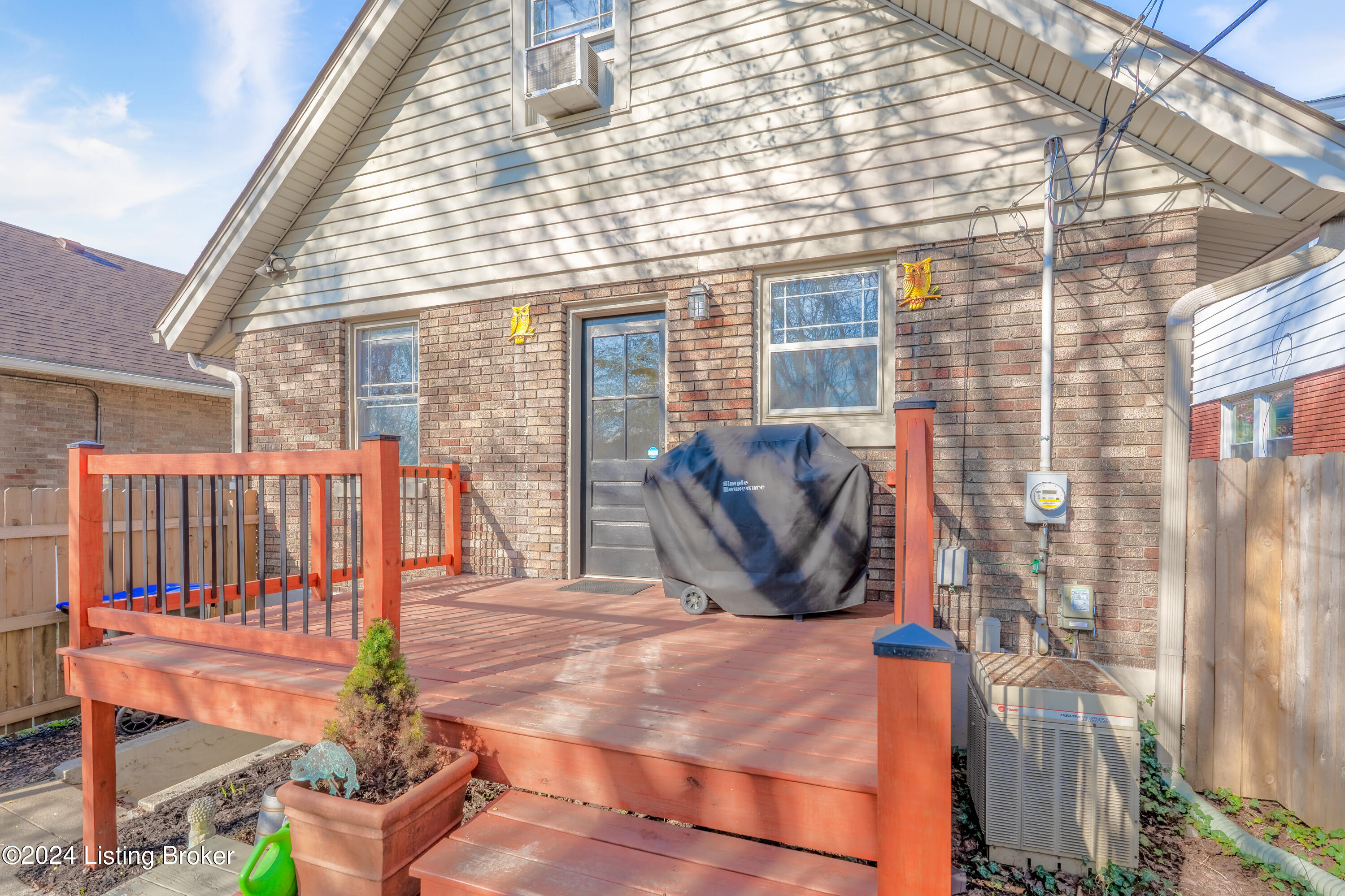 2431 Sherry Road Louisville, KY 40217 - Photo 25 of 28 26- Back Deck