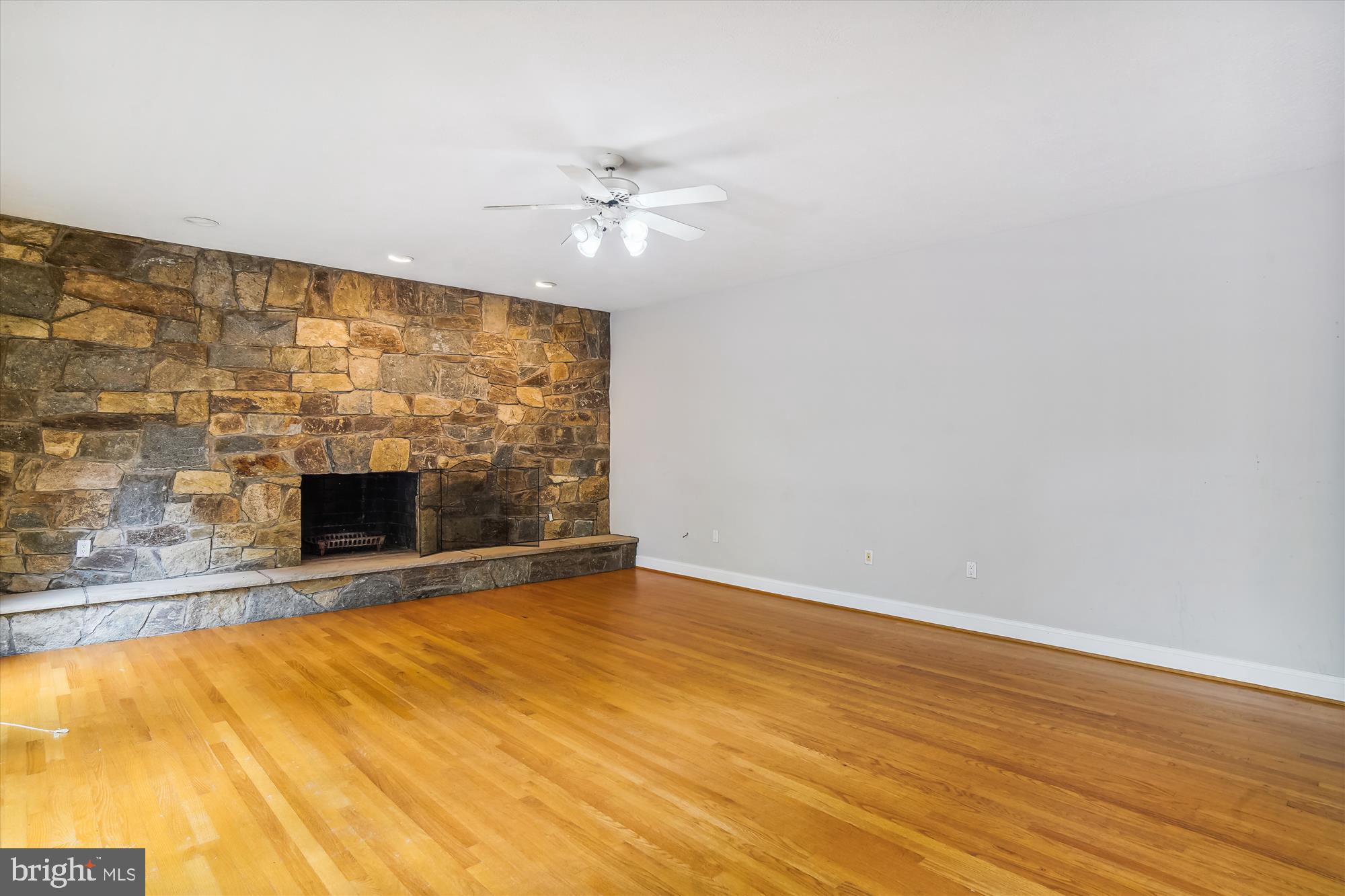 9621 Eldwick Way Potomac, MD 20854 - Photo 11 of 14