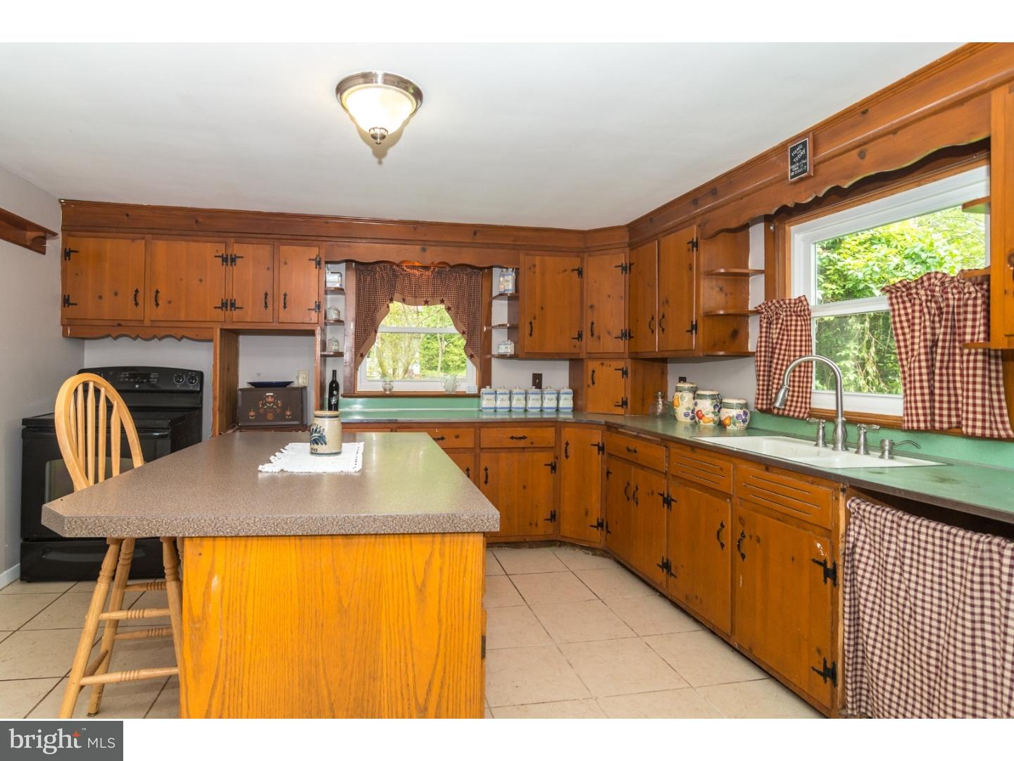 480 North Mine Road Quakertown, PA 18951 - Photo 7 of 24 Gallery Image 7