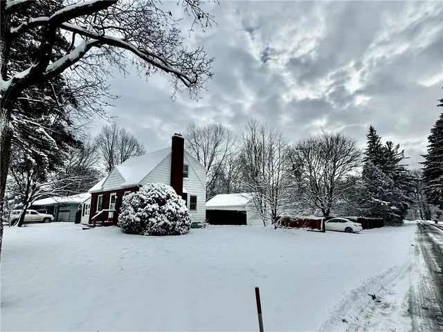 $2,300 | 153 Holmes Road, Greece, NY 14626