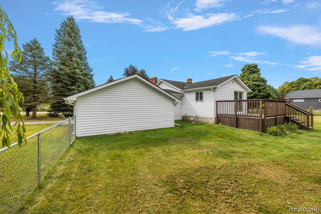 8918 Davisburg Road Clarkston, MI 48348 - Photo 38 of 51