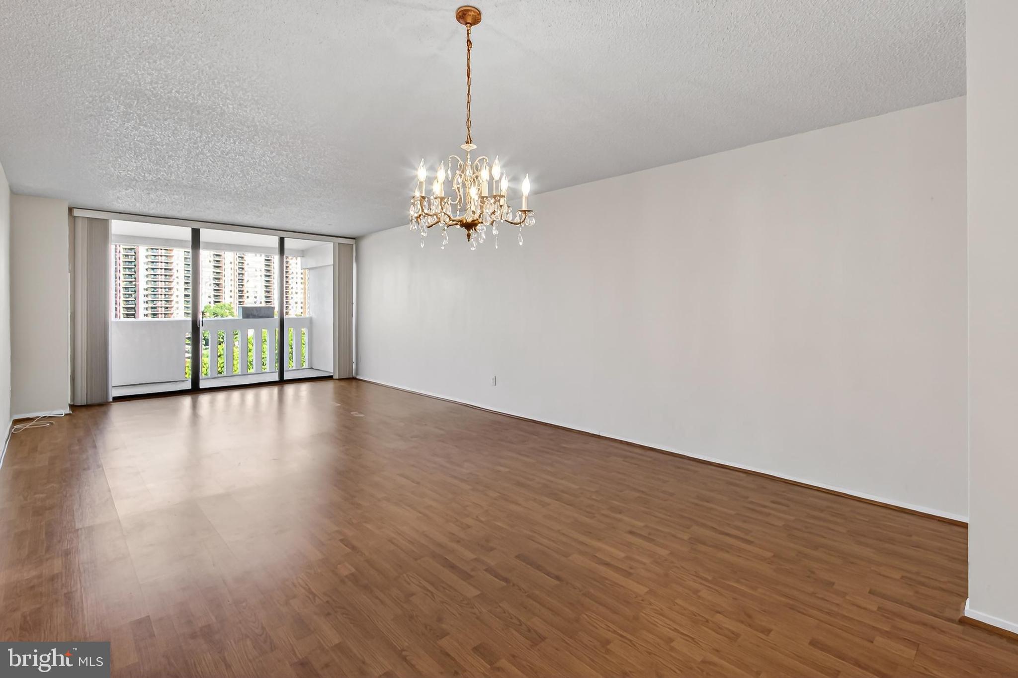 6101 Edsall Road, Unit 1206 Alexandria, VA 22304 - Photo 15 of 52 a view of livingroom with window