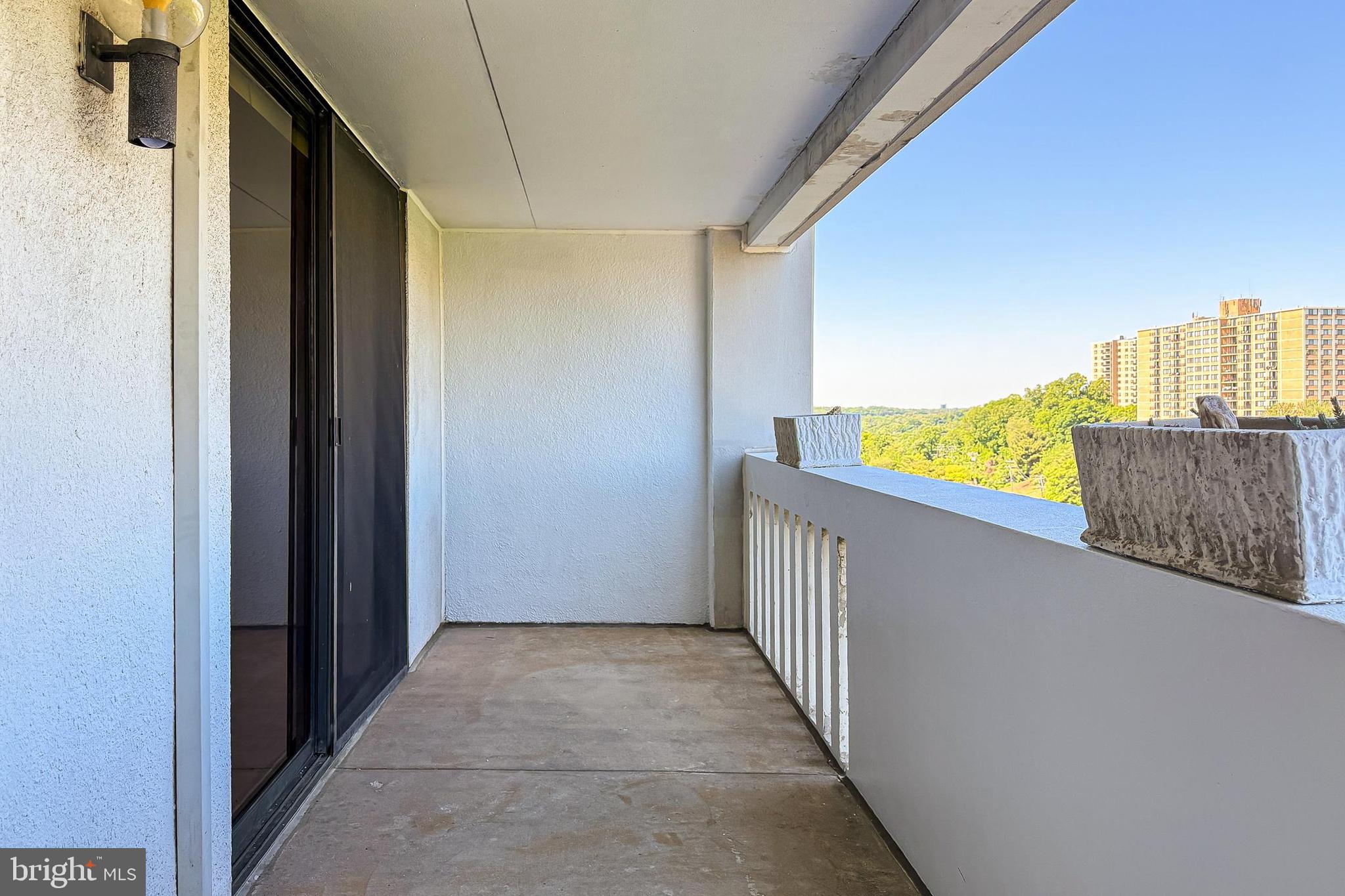 6101 Edsall Road, Unit 1206 Alexandria, VA 22304 - Photo 36 of 52 a view of stairs