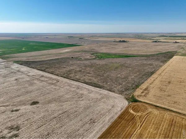 $260,000 | 2 North Converse Road, Bennett, CO 80102