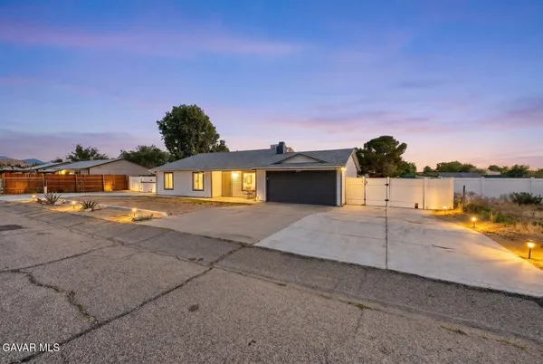 $400,000 | 40603 178th Street East, Lake Los Angeles, CA 93535