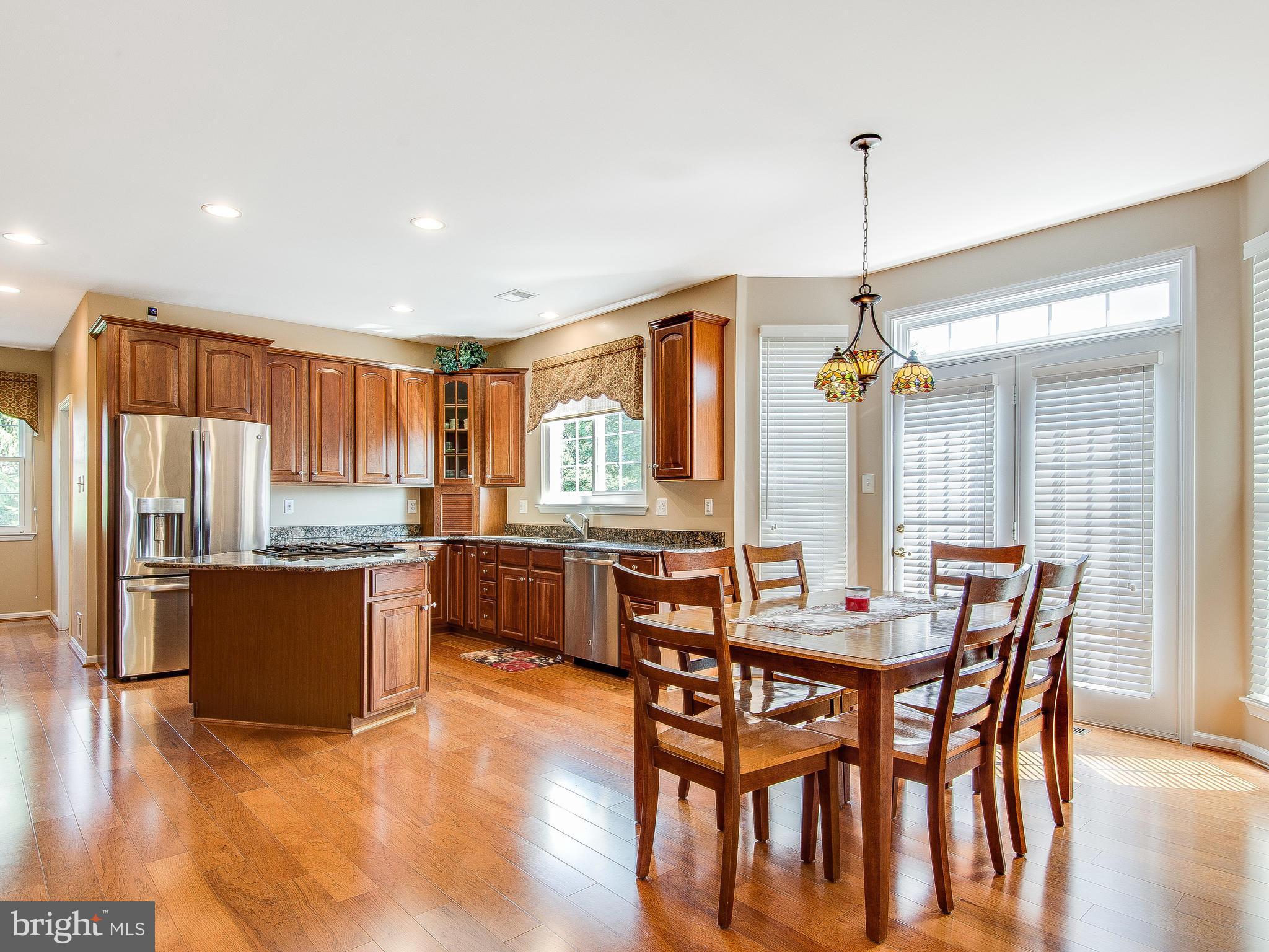 9625 Greenel Road Damascus, MD 20872 - Photo 10 of 30 Kitchen & Breakfast Area