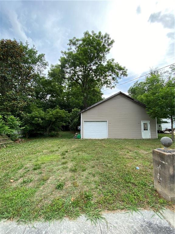 124 Academy Street Chester, SC 29706 - Photo 5 of 21 Gallery Image 5