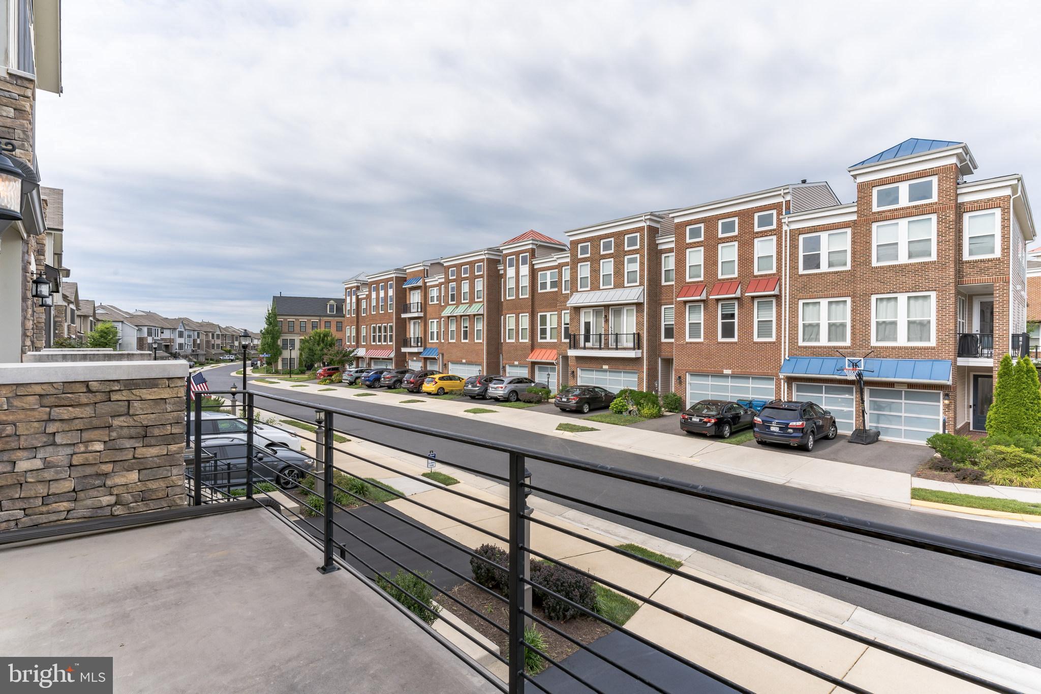 23504 Epperson Square Brambleton, VA 20148 - Photo 8 of 39