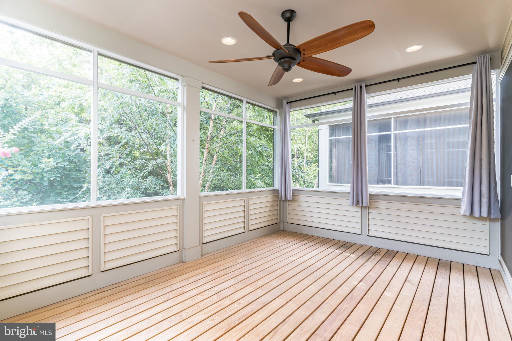 23504 Epperson Square Brambleton, VA 20148 - Photo 10 of 39