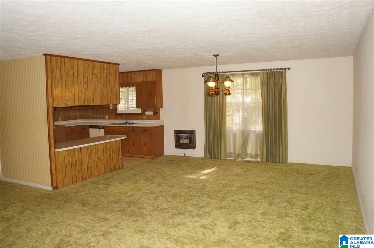531 Center Point Road Sylacauga, AL 35151 - Photo 6 of 34