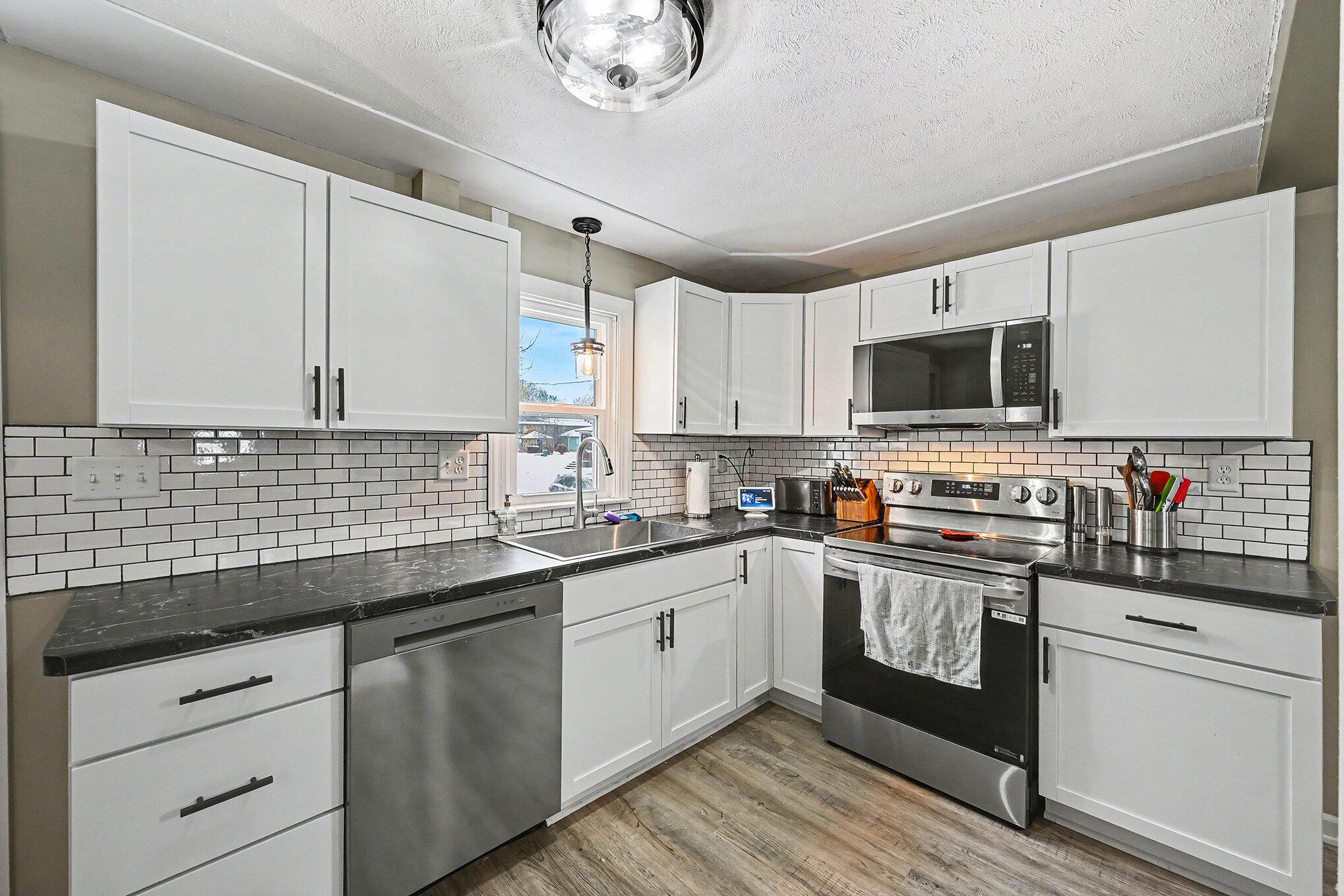 37 Inn Road Battle Creek, MI 49014 - Photo 5 of 18 13 inn