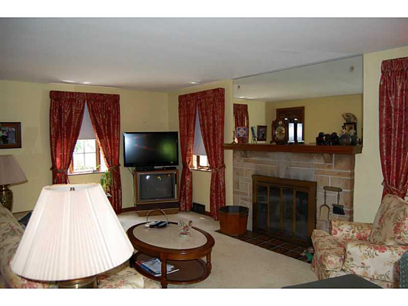 241 Long Road Penn Hills, PA 15235 - Photo 2 of 25 Living Room.