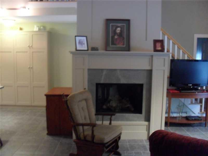 65 Adams Landing Road Topsham, ME 04086 - Photo 12 of 24 Living Room.