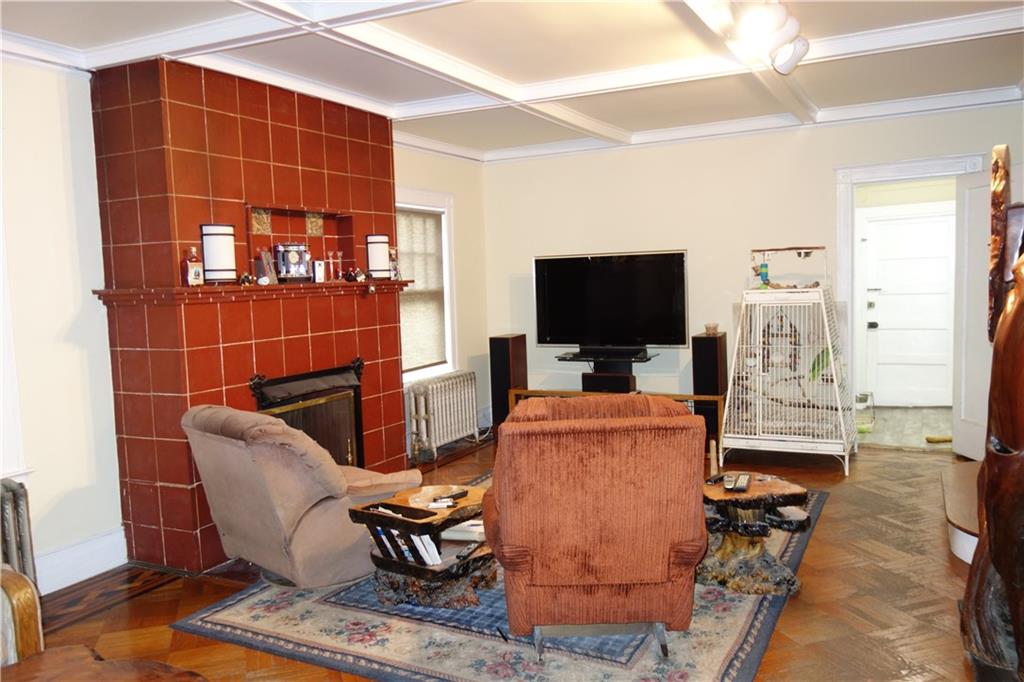 514 East 16th Street Brooklyn, NY 11226 - Photo 4 of 34 Gallery Image 4