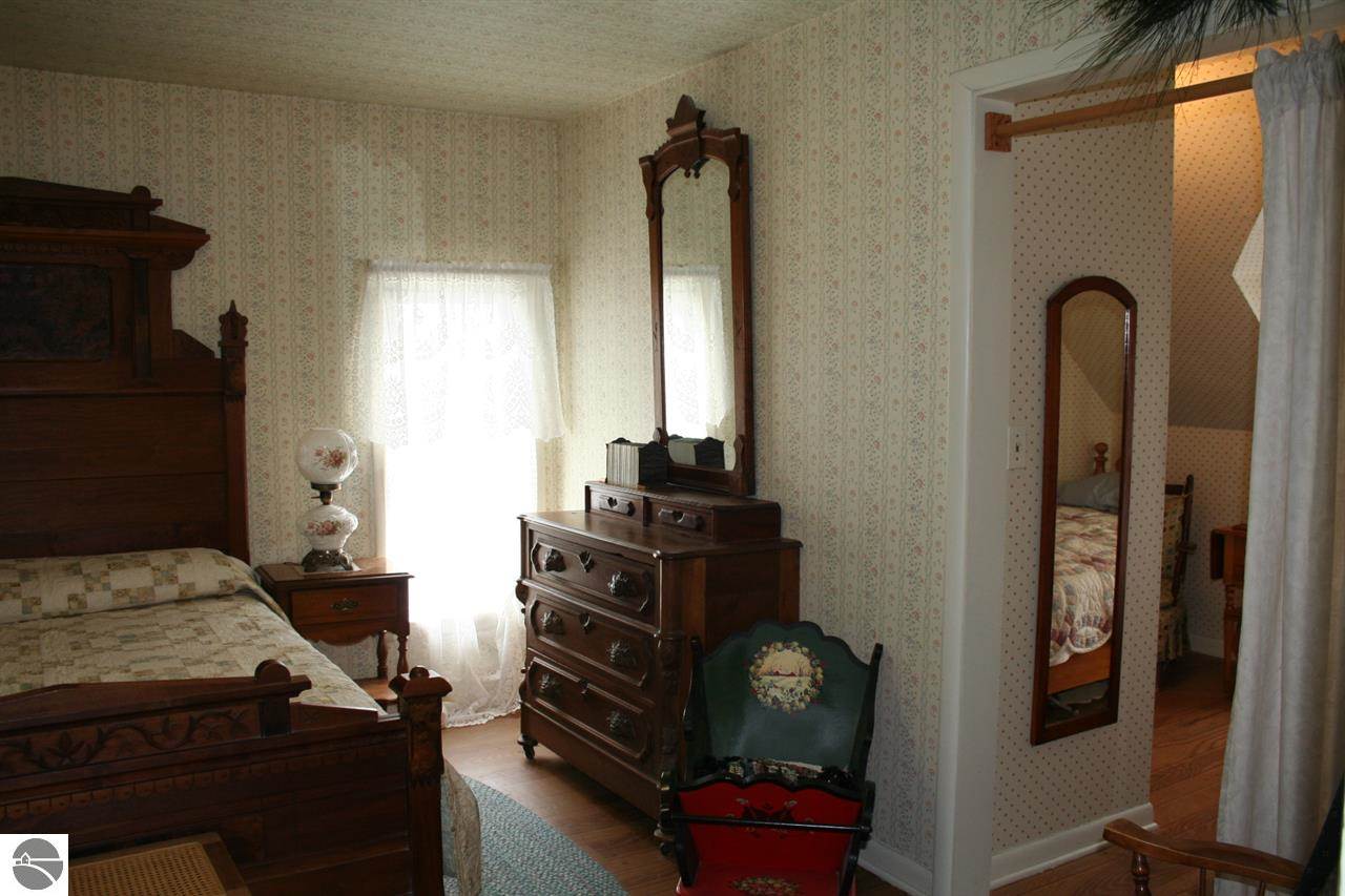 321 Nelson Road Frankfort, MI 49635 - Photo 34 of 47 1782249-33.JPG