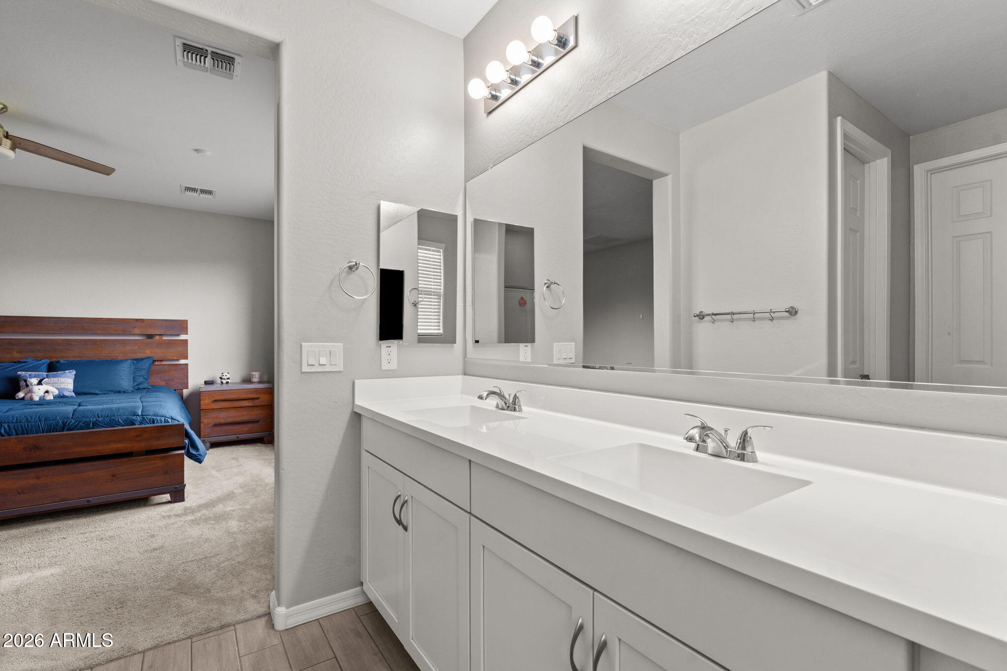 10085 Barley Road Florence, AZ 85132 - Photo 15 of 31 Primary bath