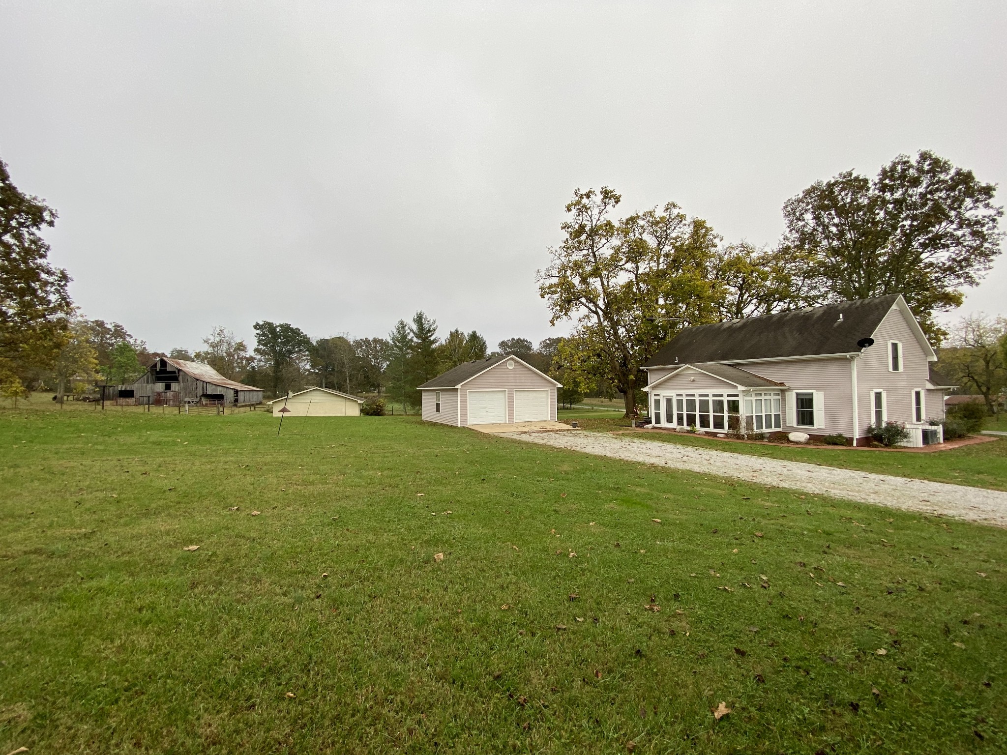 112 Bridy Road Summertown, TN 38483 - Photo 17 of 21 Gallery Image 17