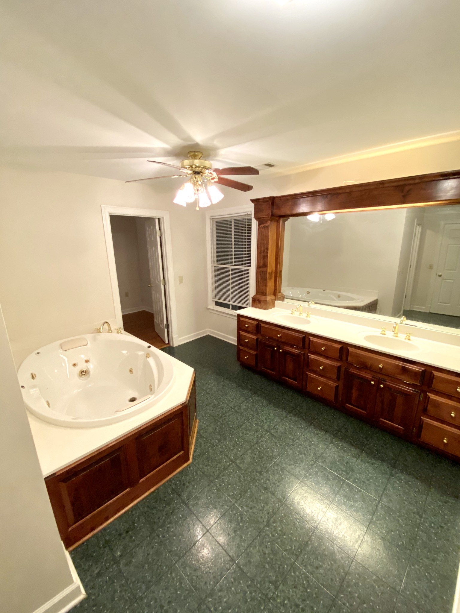 112 Bridy Road Summertown, TN 38483 - Photo 8 of 21 Gallery Image 8