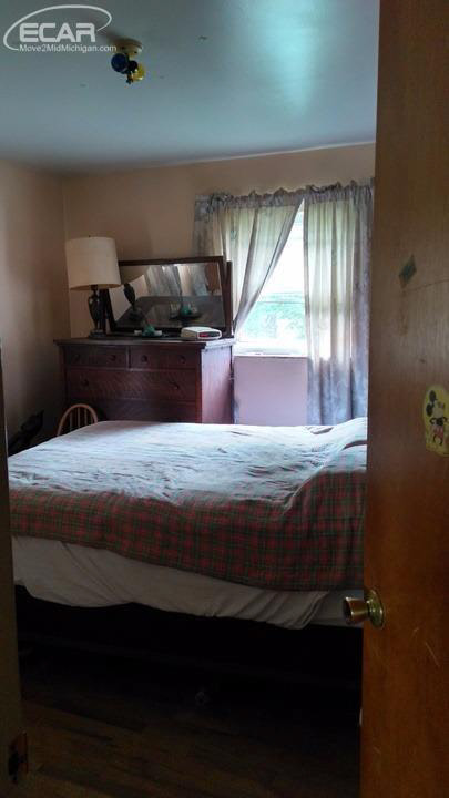 11429 West Bristol Road Lennon, MI 48449 - Photo 6 of 10 21348202-5.JPG
