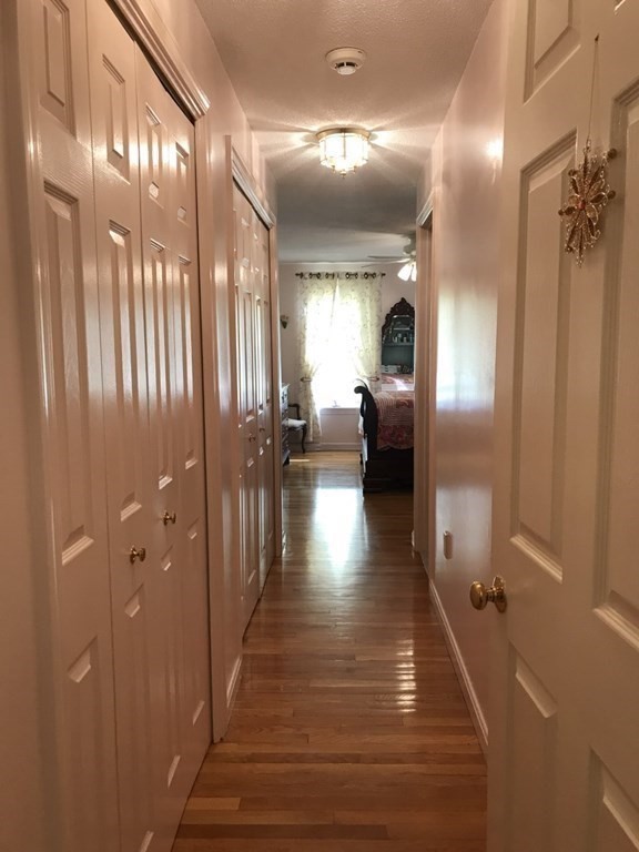 17 Abington Road, Unit 17 Danvers, MA 01923 - Photo 7 of 11 Gallery Image 7