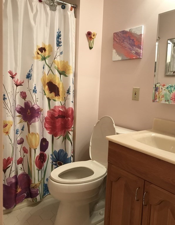 17 Abington Road, Unit 17 Danvers, MA 01923 - Photo 10 of 11 Gallery Image 10
