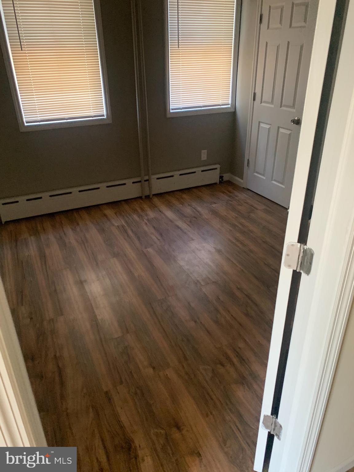 502 Riverside Avenue Trenton, NJ 08618 - Photo 4 of 13 Gallery Image 4
