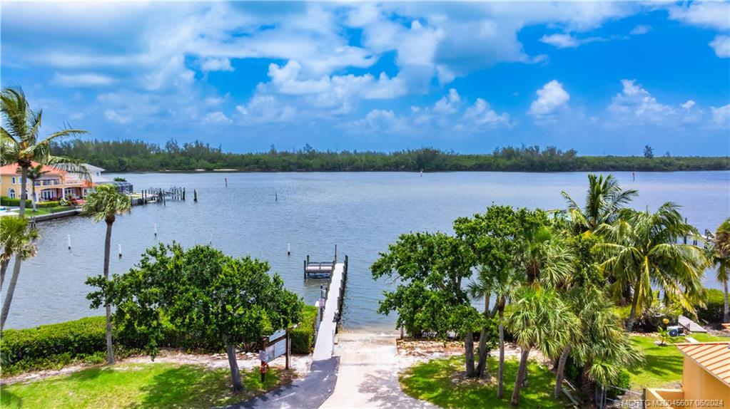 4642 Southeast Shady Ridge Lane Stuart, FL 34997 - Photo 28 of 34