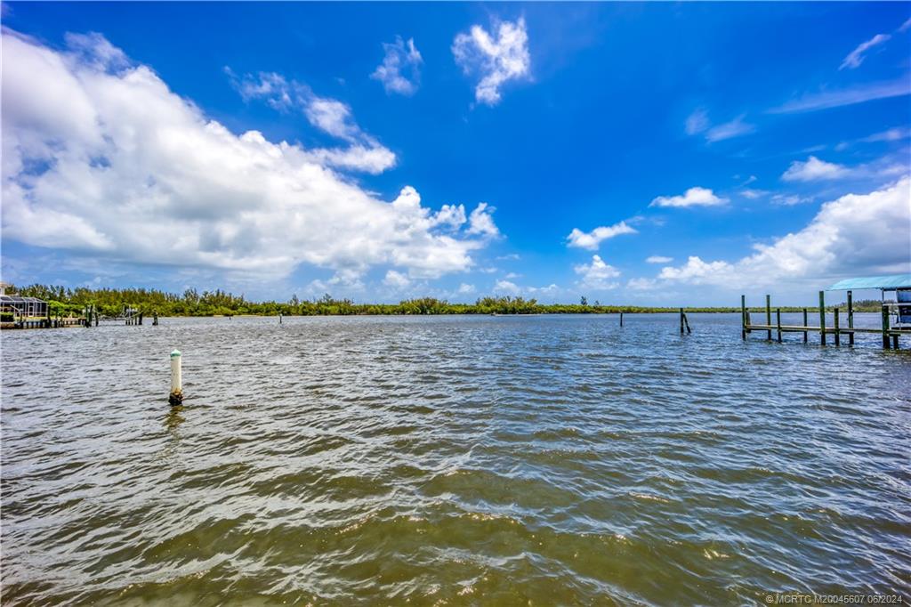 4642 Southeast Shady Ridge Lane Stuart, FL 34997 - Photo 33 of 34