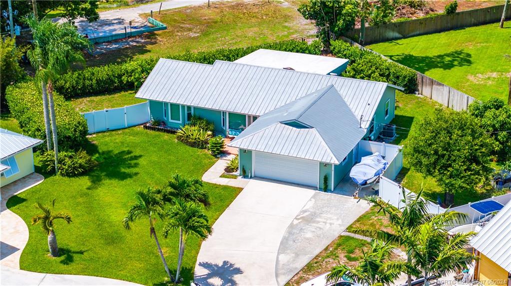 4642 Southeast Shady Ridge Lane Stuart, FL 34997 - Photo 5 of 34