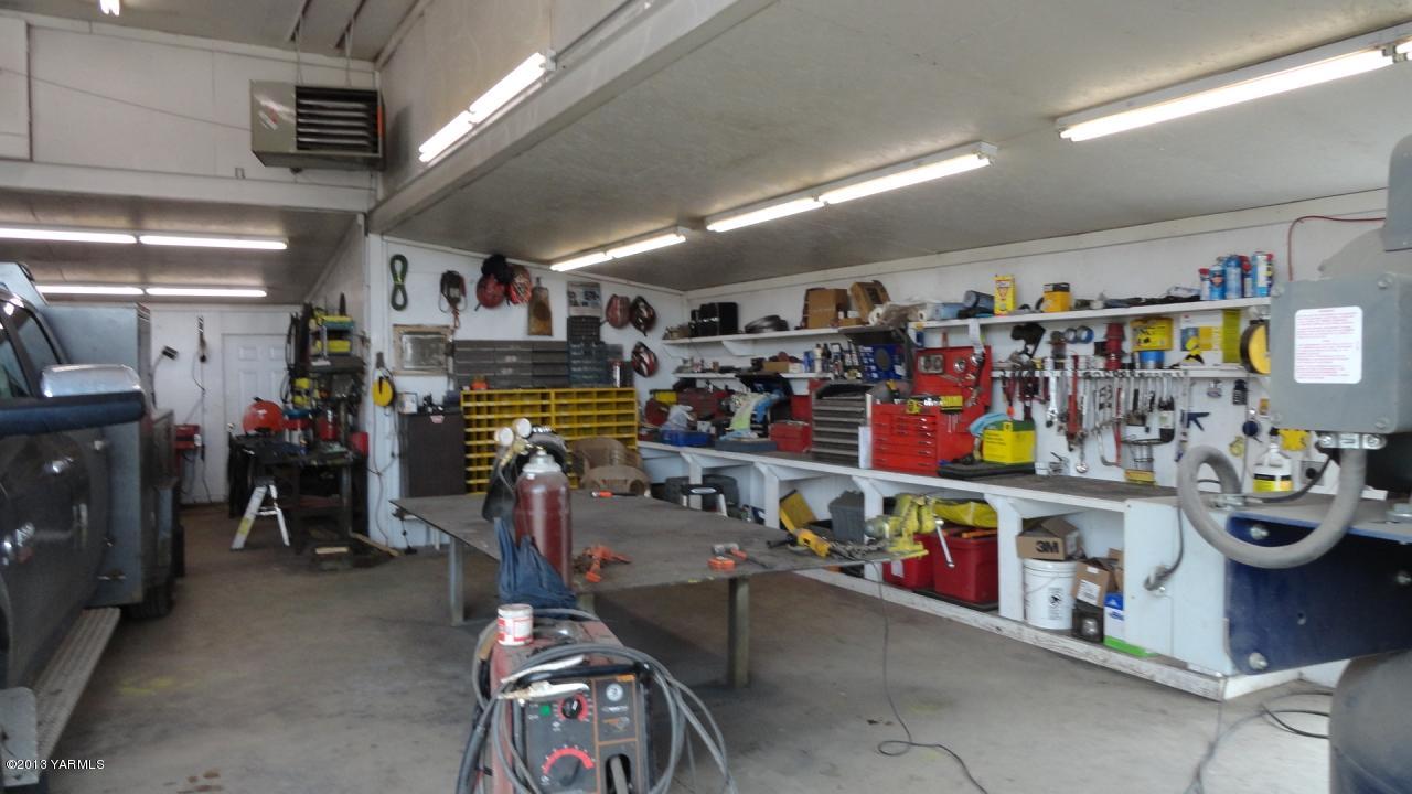 1993 Cook Road Yakima, WA 98908 - Photo 15 of 25 a view of storage and utility room