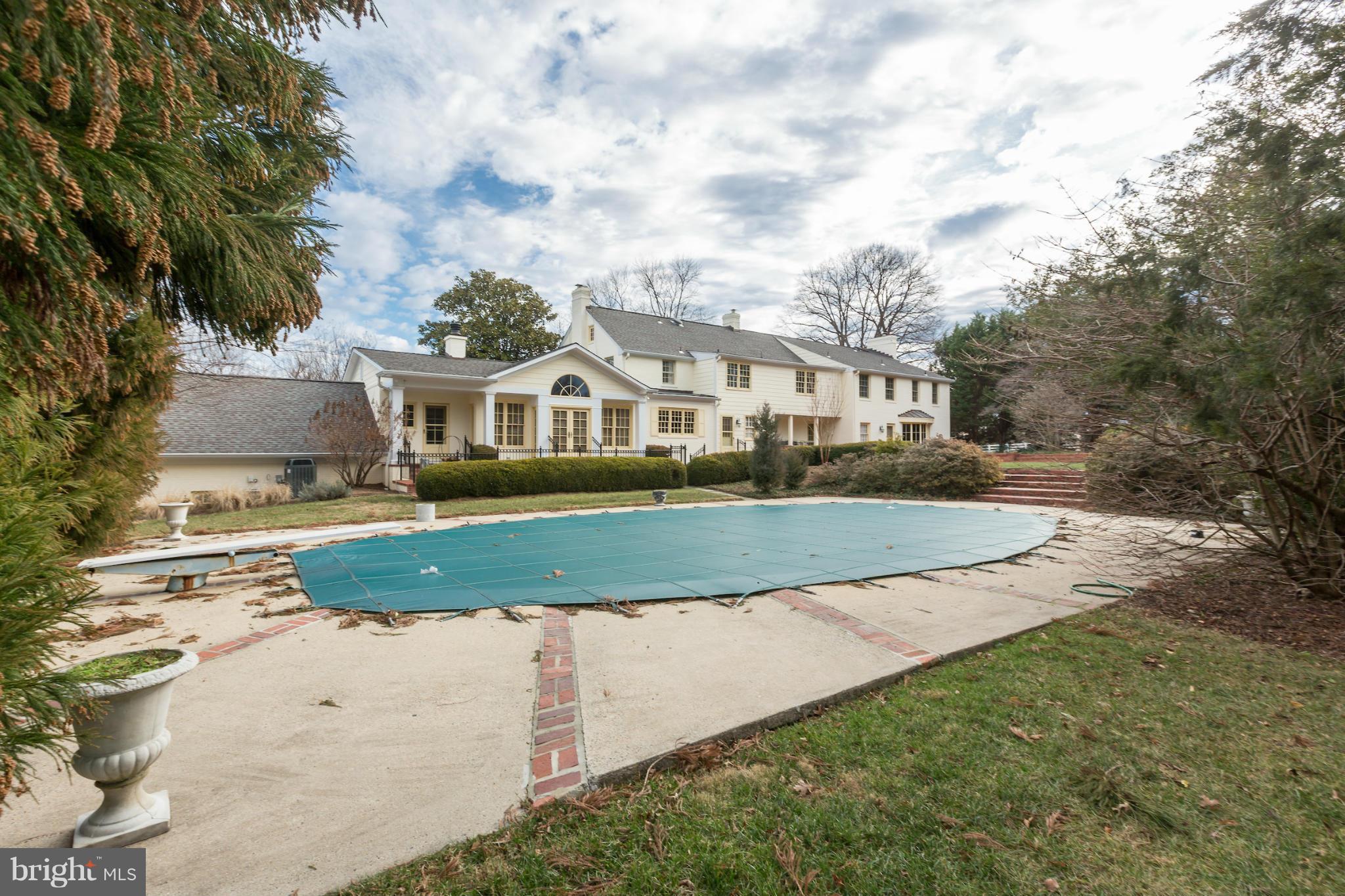 9490 River Road Potomac, MD 20854 - Photo 27 of 30 Heated Swimming Pool