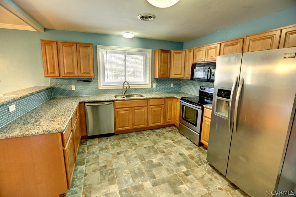 4110 Sheringham Road North Chesterfield, VA 23236 - Photo 5 of 23 Gallery Image 5