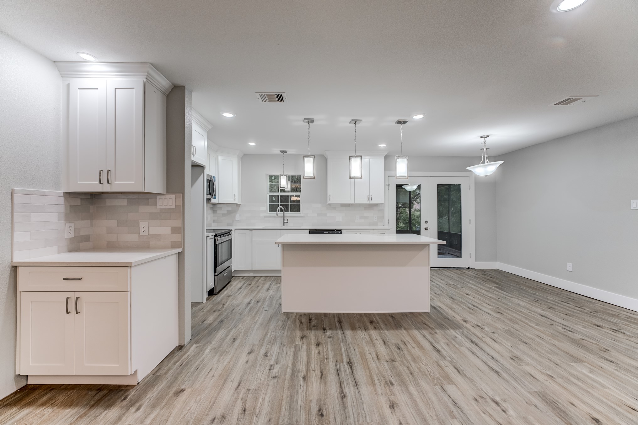 5535 Elm Spring Drive Houston, TX 77048 - Photo 12 of 39