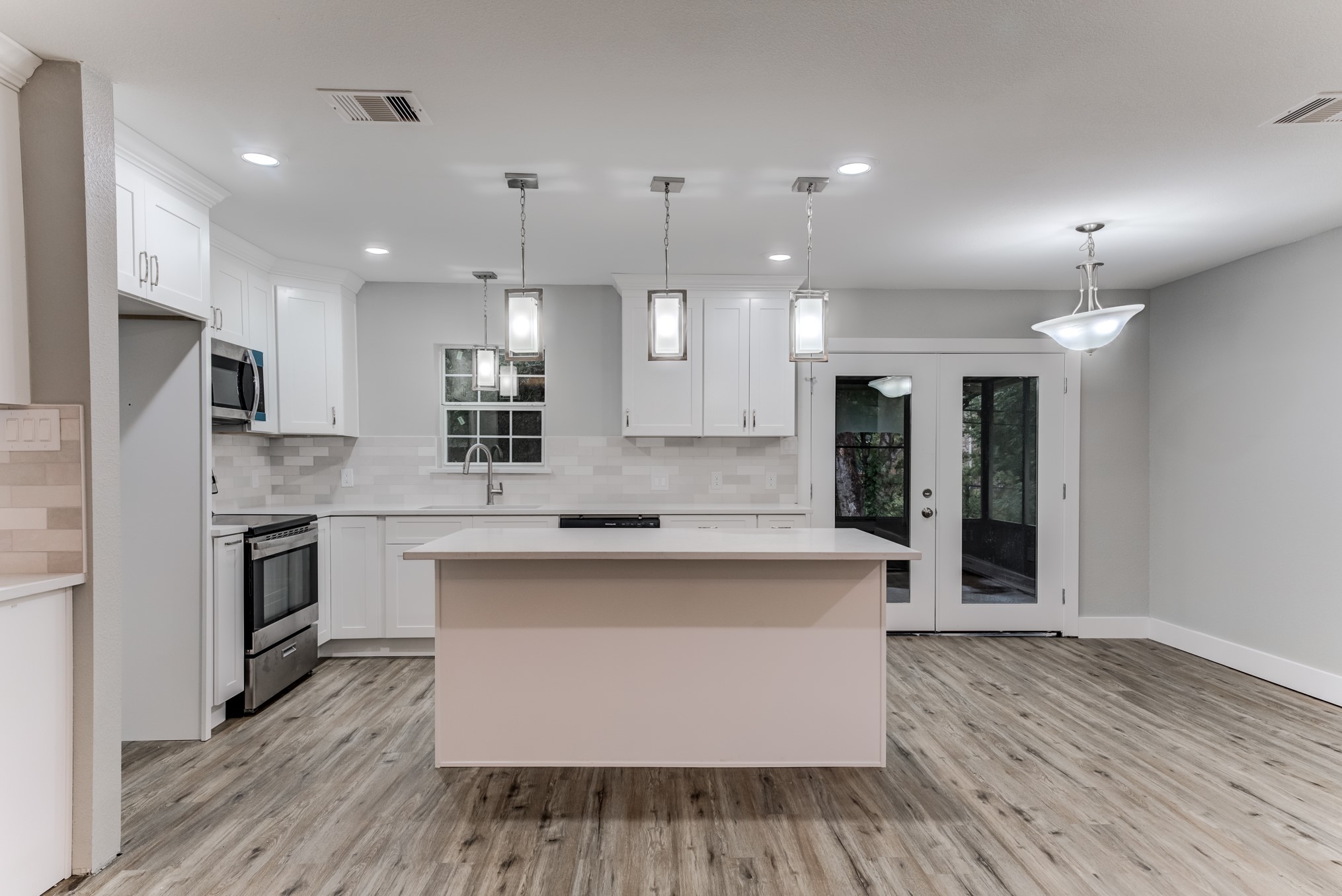 5535 Elm Spring Drive Houston, TX 77048 - Photo 13 of 39