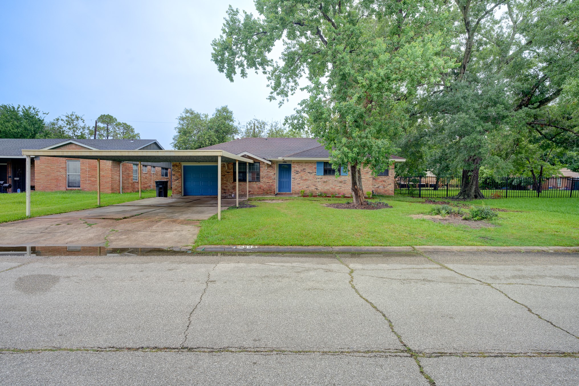 5535 Elm Spring Drive Houston, TX 77048 - Photo 3 of 39