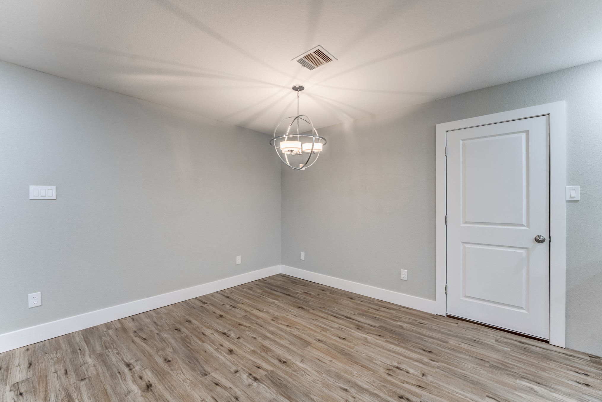 5535 Elm Spring Drive Houston, TX 77048 - Photo 10 of 39