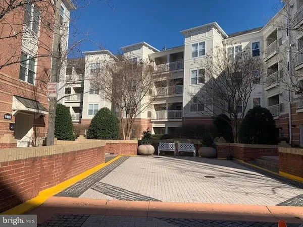 $2,800 | 9480 Virginia Center Boulevard, Unit 320, Vienna, VA 22181