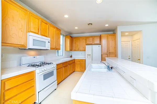 $659,888 | 16039 Palomino Lane, Moreno Valley, CA 92551