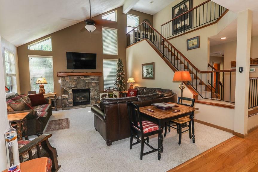 2405 South Ridge Lane Hidden Valley, PA 15502 - Photo 3 of 25 Gallery Image 3