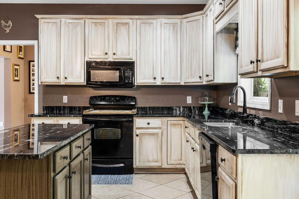 508 Deer Ridge Run Jasper, AL 35503 - Photo 7 of 29 Gallery Image 7