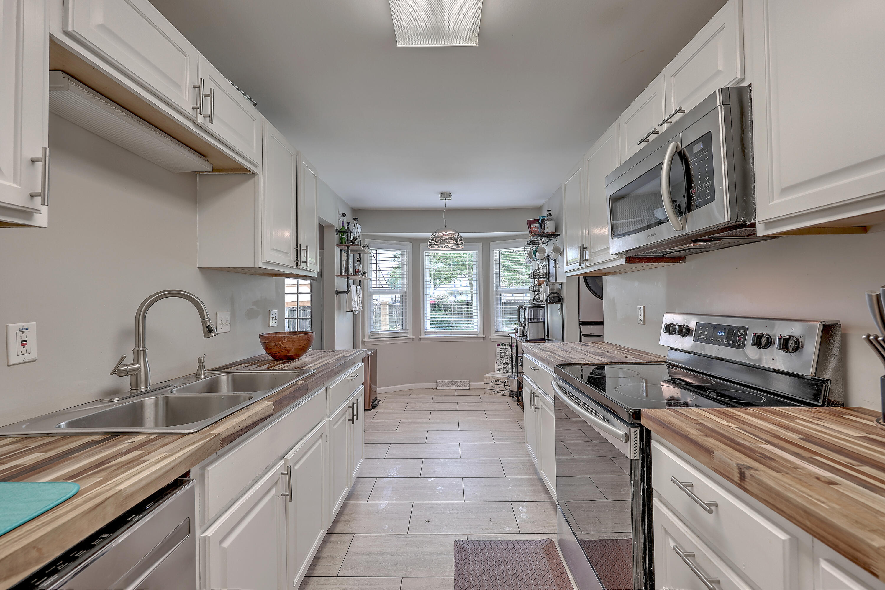 1406 Foxtail Pine Road Ladson, SC 29456 - Photo 12 of 35 Kitchen