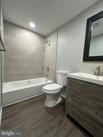 $2,900 | 7445 Aspenpark Road, Lorton, VA 22079