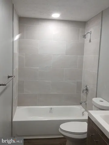 $2,900 | 7445 Aspenpark Road, Lorton, VA 22079